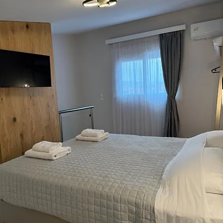 Roomelioti 3*