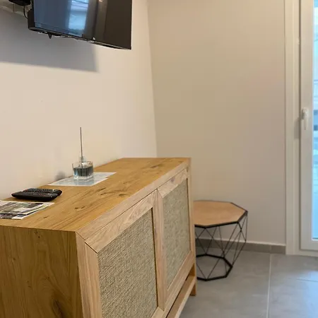 Апартхотел Roomelioti Офринион