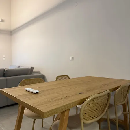 아파트호텔 Roomelioti Ofrínion
