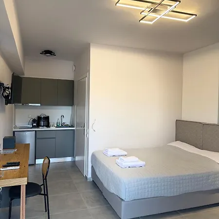 아파트호텔 Roomelioti 3*
