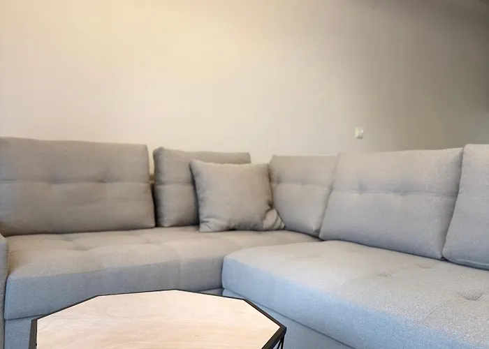 Roomelioti 公寓式酒店 3*